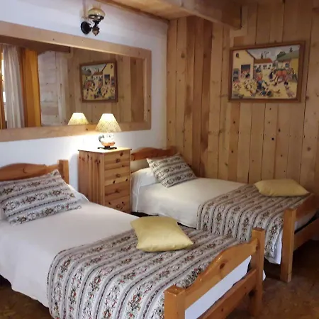 Meuble De Tourisme La Jaulipiere Apartamento