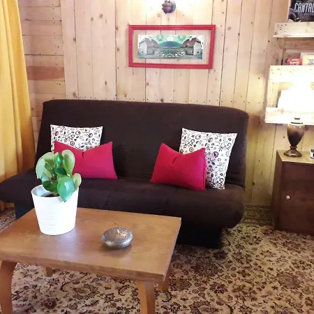 Meuble De Tourisme La Jaulipiere Apartment